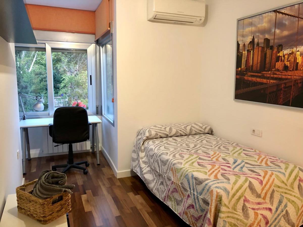 Mike'S Apartment. Parking Y Piscina Granada Ngoại thất bức ảnh